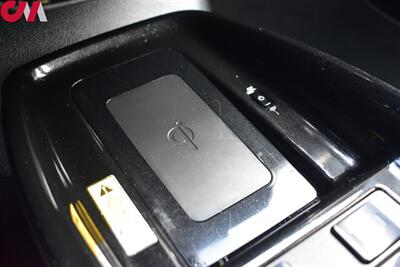 2022 Toyota Prius XLE 4dr Hatchback 51 City MPG! 47 Hwy MPG! Heated Leather Seats! Qi (wireless phone) Charging Station! EV, ECO, & POWER Modes! Back Up Camera! Bluetooth w/Voice Activation - Photo 29 - Portland, OR 97266