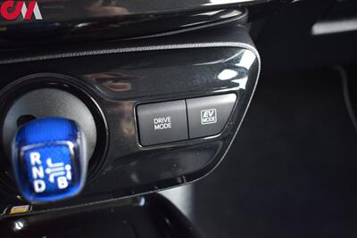 2022 Toyota Prius XLE 4dr Hatchback 51 City MPG! 47 Hwy MPG! Heated Leather Seats! Qi (wireless phone) Charging Station! EV, ECO, & POWER Modes! Back Up Camera! Bluetooth w/Voice Activation - Photo 27 - Portland, OR 97266