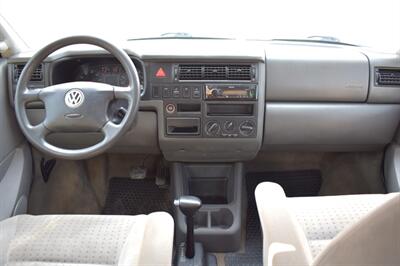 2002 Volkswagen EuroVan MV 3dr Mini-Van**BY APPOINTMENT ONLY**Tow-Hitch! Heated Seats! Roof-Rack! Top Roof Camper! Dinette Layout! Fold out Table! Folding Bench Bed! - Photo 12 - Portland, OR 97266