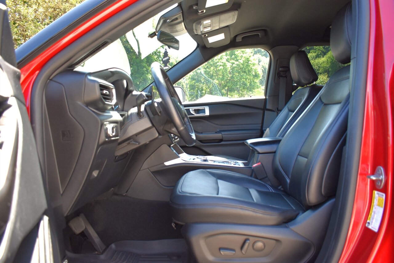 2020 Ford Explorer XLT AWD 4dr SUV**BY APPOINTMENT ONLY** 3rd-Row Seats! Back Up Camera! Blind Spot Monitor! Pre-Collision Assist! Navi! Full Heated Leather Seats! Tow Pkg! Drive Mode Select! - Photo 10 - Portland, OR 97266