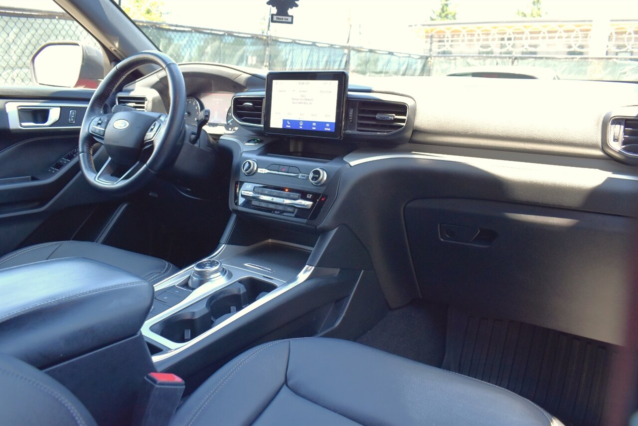 2020 Ford Explorer XLT AWD 4dr SUV**BY APPOINTMENT ONLY** 3rd-Row Seats! Back Up Camera! Blind Spot Monitor! Pre-Collision Assist! Navi! Full Heated Leather Seats! Tow Pkg! Drive Mode Select! - Photo 12 - Portland, OR 97266