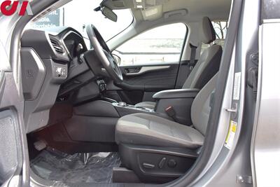 2022 Ford Escape Hybrid SE  AWD 4dr SUV!Adaptive Cruise Control! Lane Keeping System! Pre-Collision Assist w/ Automatic Emergency Braking! Blind Spot Monitoring! Rear Cross-Traffic Alert! - Photo 10 - Portland, OR 97266