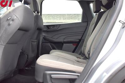 2022 Ford Escape Hybrid SE  AWD 4dr SUV!Adaptive Cruise Control! Lane Keeping System! Pre-Collision Assist w/ Automatic Emergency Braking! Blind Spot Monitoring! Rear Cross-Traffic Alert! - Photo 27 - Portland, OR 97266