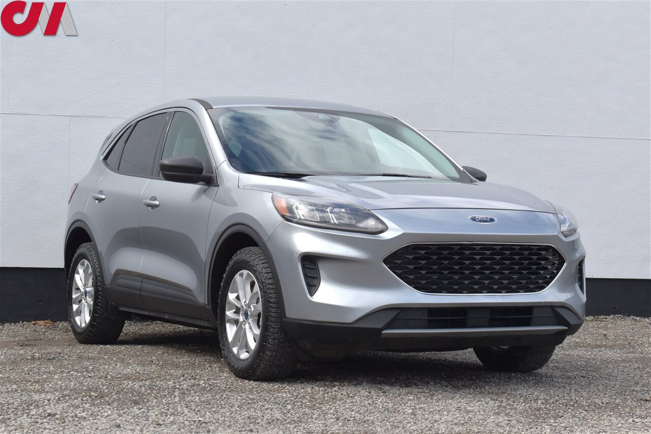 2022 Ford Escape Hybrid SE  AWD 4dr SUV!Adaptive Cruise Control! Lane Keeping System! Pre-Collision Assist w/ Automatic Emergency Braking! Blind Spot Monitoring! Rear Cross-Traffic Alert! - Photo 1 - Portland, OR 97266