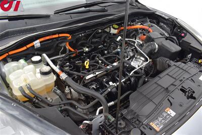 2022 Ford Escape Hybrid SE  AWD 4dr SUV!Adaptive Cruise Control! Lane Keeping System! Pre-Collision Assist w/ Automatic Emergency Braking! Blind Spot Monitoring! Rear Cross-Traffic Alert! - Photo 31 - Portland, OR 97266