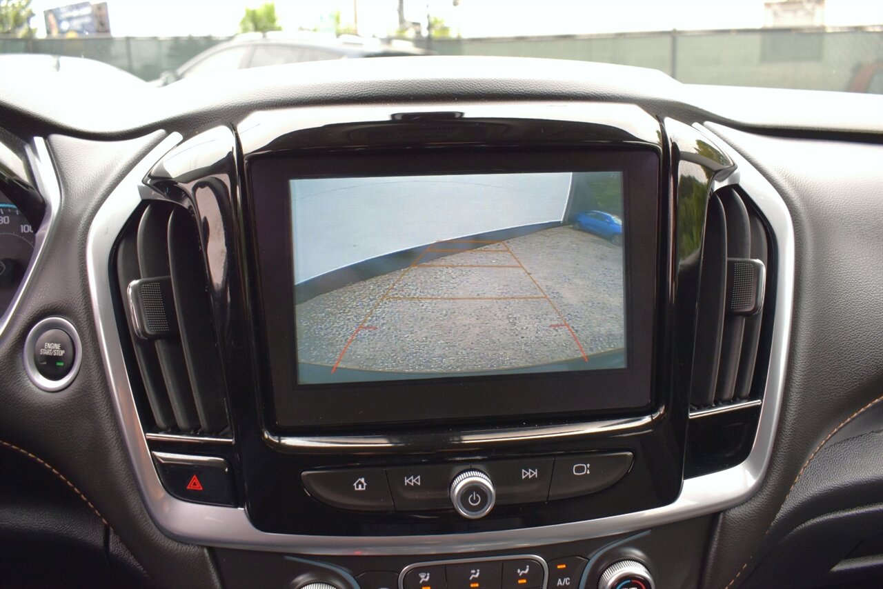2019 Chevrolet Traverse LT Cloth 4x4 4dr SUV! 3rd Row Seating! Lane Assist! Park Assist! Back Up Camera! Selectable AWD Drive Modes! Heated Seats! Apple CarPlay & Android Auto! Touchscreen Infotainment! Bluetooth! - Photo 23 - Portland, OR 97266