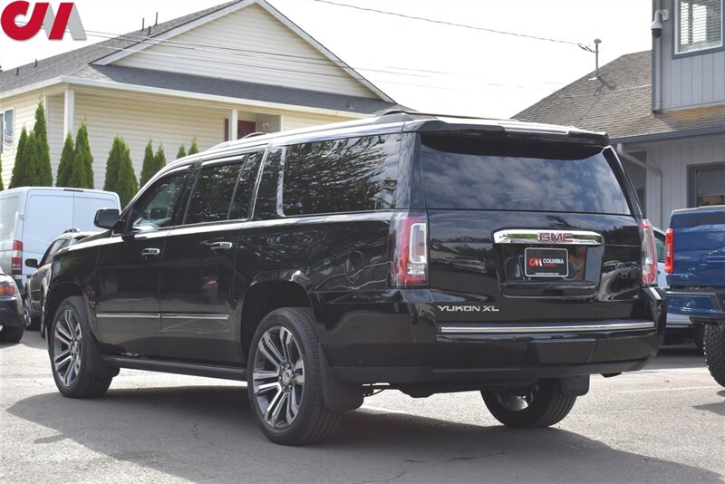 2019 GMC Yukon XL Denali  4x4 4dr SUV**BY APPOINTMENT ONLY**Back-Up Cam! Parking Assist! Bluetooth! GPS Nav! Cooled & Full Heated Leather Seats! Tow Pkg! Wireless Charger! Roof Mounted TV! Roof Rack!