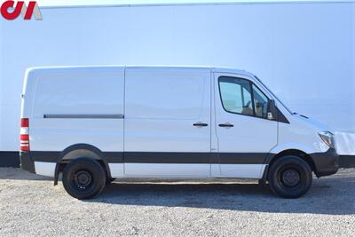 2016 Mercedes-Benz Sprinter 2500  4x2 3dr 144 in. WB Cargo Van! Traction Control! Bluetooth w/ Steering Wheel Controls! - Photo 6 - Portland, OR 97266