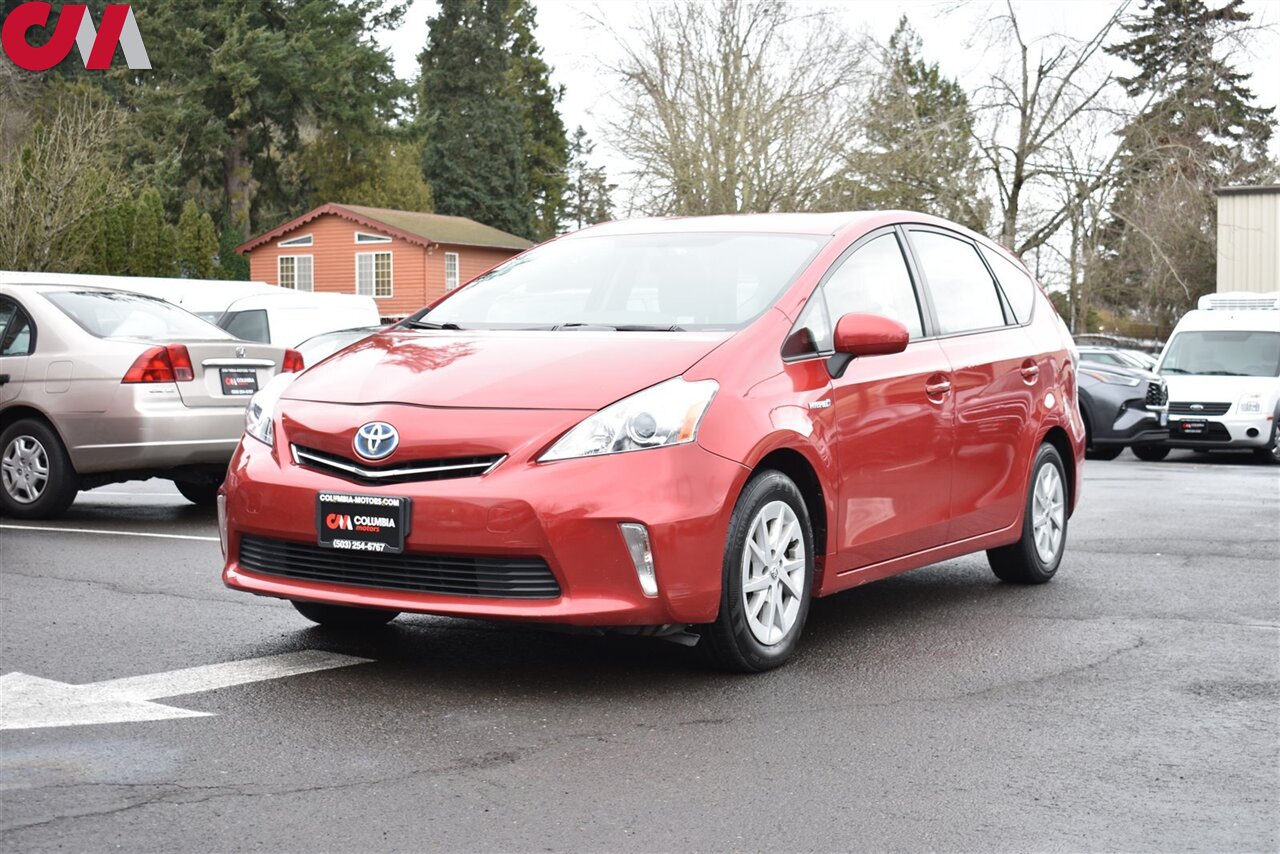 2013 Toyota Prius v Five photo 8