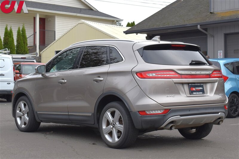 2018 Lincoln MKC Premiere  4dr SUV**BY APPOINTMENT ONLY**Rear View Camera! Bluetooth! Wifi/Hotspot! Cruise Control! Heated & Power Seats! Power Liftgate!
