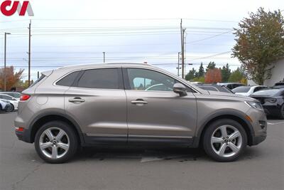 2018 Lincoln MKC Premiere  4dr SUV**BY APPOINTMENT ONLY**Rear View Camera! Bluetooth! Wifi/Hotspot! Cruise Control! Heated & Power Seats! Power Liftgate! - Photo 6 - Portland, OR 97266