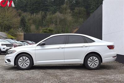 2019 Volkswagen Jetta S  4dr Sedan 8A ULEV**BY APPOINTMENT ONLY** Back-Up Camera! Blind Spot Monitor! Collision Mitigation! Apple CarPlay! Android Auto! ECO Mode! 30MPG City! 40MPG Hwy! - Photo 9 - Portland, OR 97266
