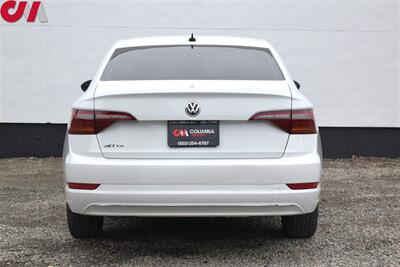 2019 Volkswagen Jetta S  4dr Sedan 8A ULEV**BY APPOINTMENT ONLY** Back-Up Camera! Blind Spot Monitor! Collision Mitigation! Apple CarPlay! Android Auto! ECO Mode! 30MPG City! 40MPG Hwy! - Photo 4 - Portland, OR 97266
