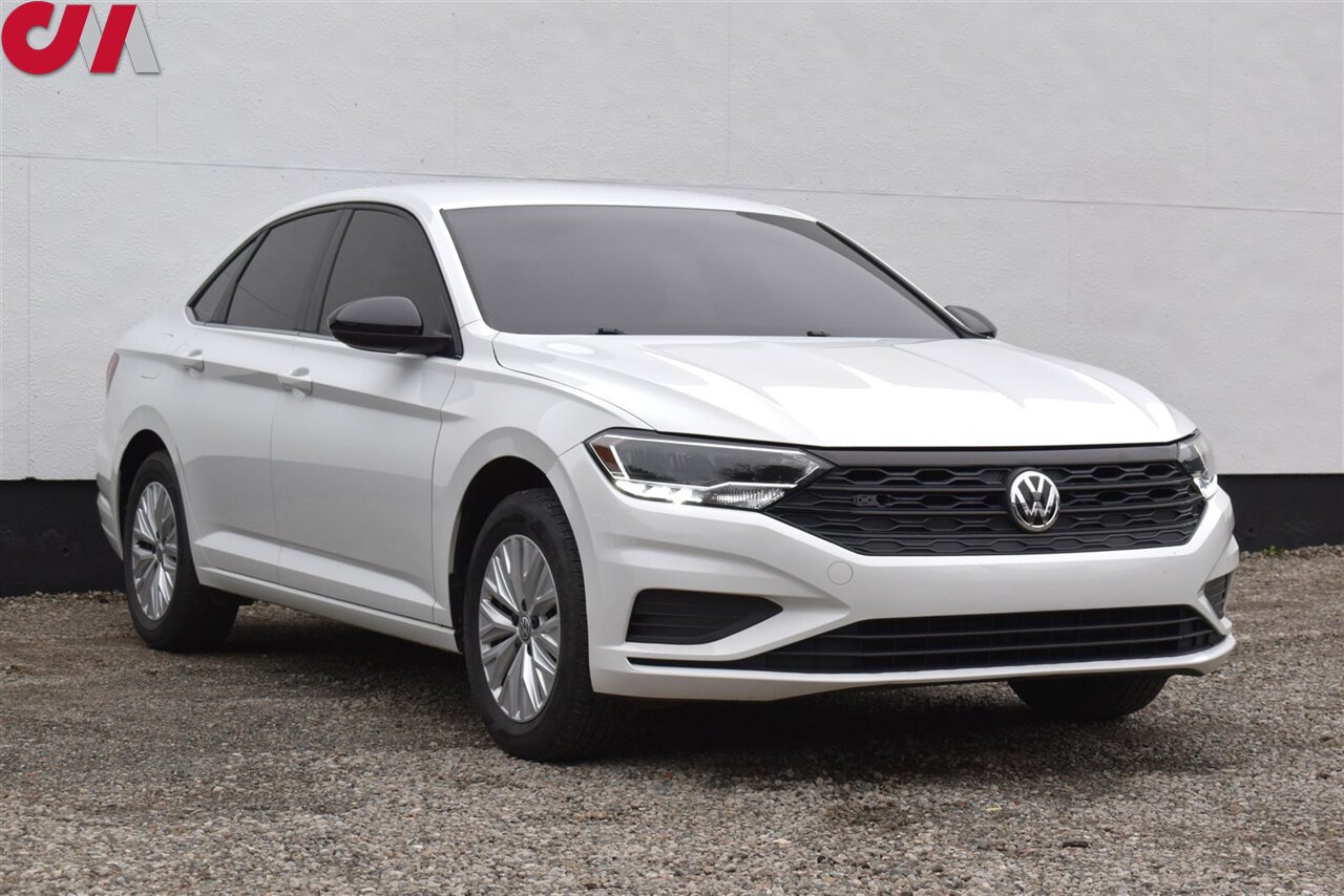 2019 Volkswagen Jetta S's photo