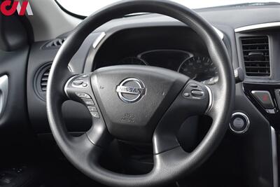 2019 Nissan Pathfinder S  4x4 4dr SUV! Back-Up Cam! Park Assist! Bluetooth w/ Steering Wheel Controls! Tow Mode! Roof Rack! - Photo 12 - Portland, OR 97266