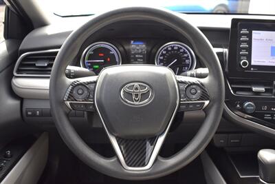 2021 Toyota Camry Hybrid LE Sedan  4dr! 51 City MPG! 53 Hwy MPG! Back Up Camera! Adaptive Cruise Control! Lane Keep Assist! Apple CarPlay & Android Auto! Backup Camera! Eco & Sport Mode! - Photo 13 - Portland, OR 97266