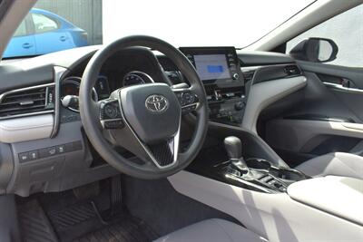 2021 Toyota Camry Hybrid LE Sedan  4dr! 51 City MPG! 53 Hwy MPG! Back Up Camera! Adaptive Cruise Control! Lane Keep Assist! Apple CarPlay & Android Auto! Backup Camera! Eco & Sport Mode! - Photo 3 - Portland, OR 97266