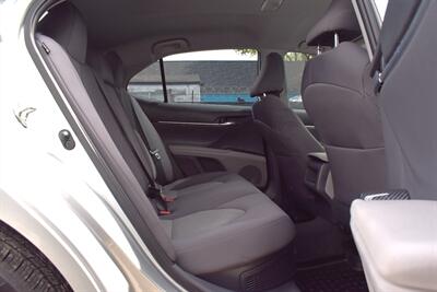 2021 Toyota Camry Hybrid LE Sedan  4dr! 51 City MPG! 53 Hwy MPG! Back Up Camera! Adaptive Cruise Control! Lane Keep Assist! Apple CarPlay & Android Auto! Backup Camera! Eco & Sport Mode! - Photo 26 - Portland, OR 97266