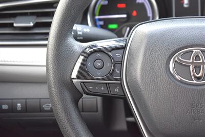 2021 Toyota Camry Hybrid LE Sedan  4dr! Excellent MPG! Adaptive Cruise Control! Lane Keep Assist! Apple CarPlay & Android Auto! Backup Camera! - Photo 14 - Portland, OR 97266