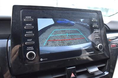 2021 Toyota Camry Hybrid LE Sedan  4dr! Excellent MPG! Adaptive Cruise Control! Lane Keep Assist! Apple CarPlay & Android Auto! Backup Camera! - Photo 22 - Portland, OR 97266