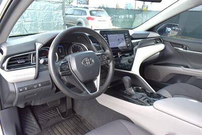 2021 Toyota Camry Hybrid LE Sedan  4dr! Excellent MPG! Adaptive Cruise Control! Lane Keep Assist! Apple CarPlay & Android Auto! Backup Camera! - Photo 3 - Portland, OR 97266