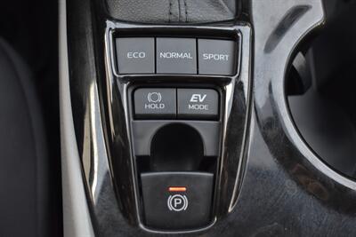 2021 Toyota Camry Hybrid LE Sedan  4dr! Excellent MPG! Adaptive Cruise Control! Lane Keep Assist! Apple CarPlay & Android Auto! Backup Camera! - Photo 26 - Portland, OR 97266