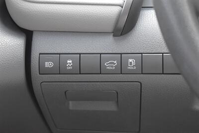 2021 Toyota Camry Hybrid LE Sedan  4dr! 51 City MPG! 53 Hwy MPG! Back Up Camera! Adaptive Cruise Control! Lane Keep Assist! Apple CarPlay & Android Auto! Backup Camera! Eco & Sport Mode! - Photo 17 - Portland, OR 97266