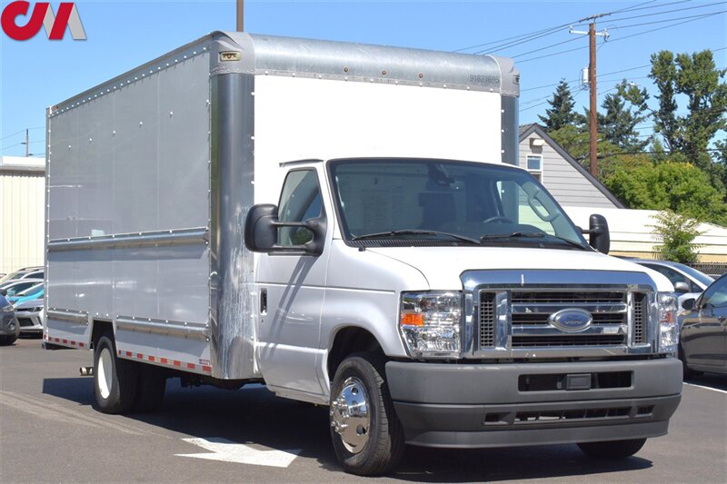 2022 Ford E-350 SD  2dr 138 in. WB SRW Cutaway Chassis**BY APPOINTMENT ONLY** Back Up Camera! Lane Assist! Bluetooth w/Voice Activation! Cruise Control! Traction Control! Tow Hitch! Pull-Out Loading Ramp!