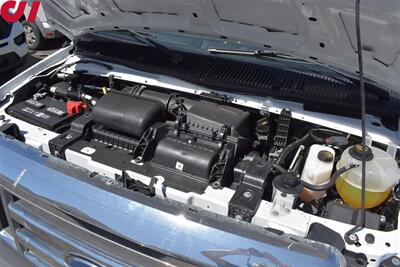 2022 Ford E-350 SD  2dr 138 in. WB SRW Cutaway Chassis**BY APPOINTMENT ONLY** Back Up Camera! Lane Assist! Bluetooth w/Voice Activation! Cruise Control! Traction Control! Tow Hitch! Pull-Out Loading Ramp! - Photo 28 - Portland, OR 97266