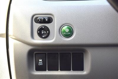 2016 Honda Pilot EX-L Sport Utility 4D  AWD! AWD! Honda Sensing! Adaptive Cruise Control! Lane Keep Assist! Heated Leather Seats! Power Moonroof! Backup Camera! 3rd Row Seating! - Photo 19 - Portland, OR 97266