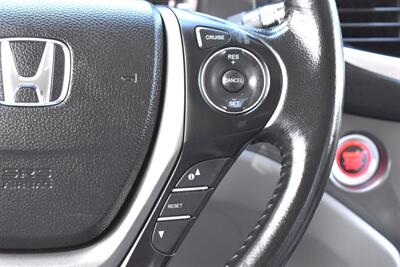 2016 Honda Pilot EX-L Sport Utility 4D  AWD! AWD! Honda Sensing! Adaptive Cruise Control! Lane Keep Assist! Heated Leather Seats! Power Moonroof! Backup Camera! 3rd Row Seating! - Photo 17 - Portland, OR 97266