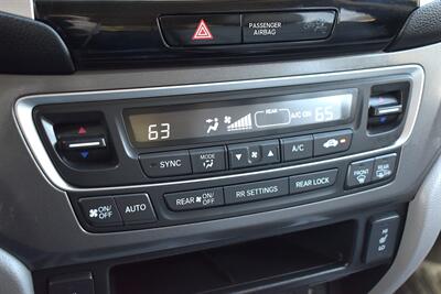 2016 Honda Pilot EX-L Sport Utility 4D  AWD! AWD! Honda Sensing! Adaptive Cruise Control! Lane Keep Assist! Heated Leather Seats! Power Moonroof! Backup Camera! 3rd Row Seating! - Photo 27 - Portland, OR 97266