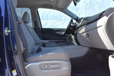 2016 Honda Pilot EX-L Sport Utility 4D  AWD! AWD! Honda Sensing! Adaptive Cruise Control! Lane Keep Assist! Heated Leather Seats! Power Moonroof! Backup Camera! 3rd Row Seating! - Photo 33 - Portland, OR 97266