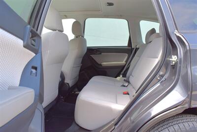 2018 Subaru Forester 2.5i Premium AWD 4dr Wagon CVT! X-Mode! EyeSight Safety Tech! Adaptive Cruise Control! Heated Seats! Panoramic Moonroof! Touchscreen Infotainment! Bluetooth! Backup Camera! - Photo 27 - Portland, OR 97266