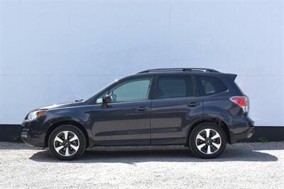 2018 Subaru Forester 2.5i Premium AWD 4dr Wagon CVT! X-Mode! EyeSight Safety Tech! Adaptive Cruise Control! Heated Seats! Panoramic Moonroof! Touchscreen Infotainment! Bluetooth! Backup Camera! - Photo 9 - Portland, OR 97266