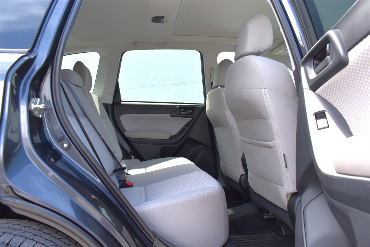 2018 Subaru Forester 2.5i Premium AWD 4dr Wagon CVT! X-Mode! EyeSight Safety Tech! Adaptive Cruise Control! Heated Seats! Panoramic Moonroof! Touchscreen Infotainment! Bluetooth! Backup Camera! - Photo 28 - Portland, OR 97266