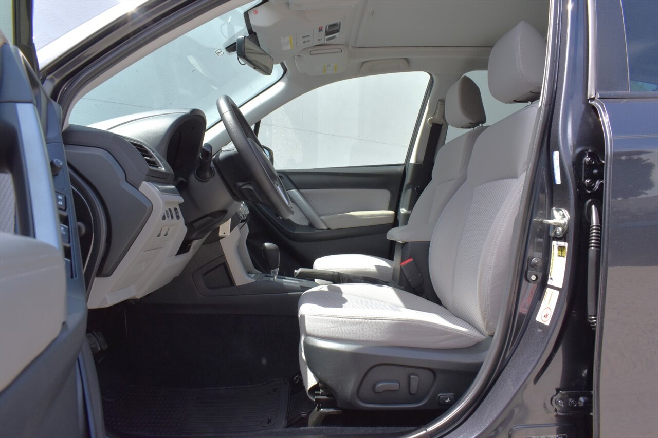2018 Subaru Forester 2.5i Premium AWD 4dr Wagon CVT! X-Mode! EyeSight Safety Tech! Adaptive Cruise Control! Heated Seats! Panoramic Moonroof! Touchscreen Infotainment! Bluetooth! Backup Camera! - Photo 10 - Portland, OR 97266