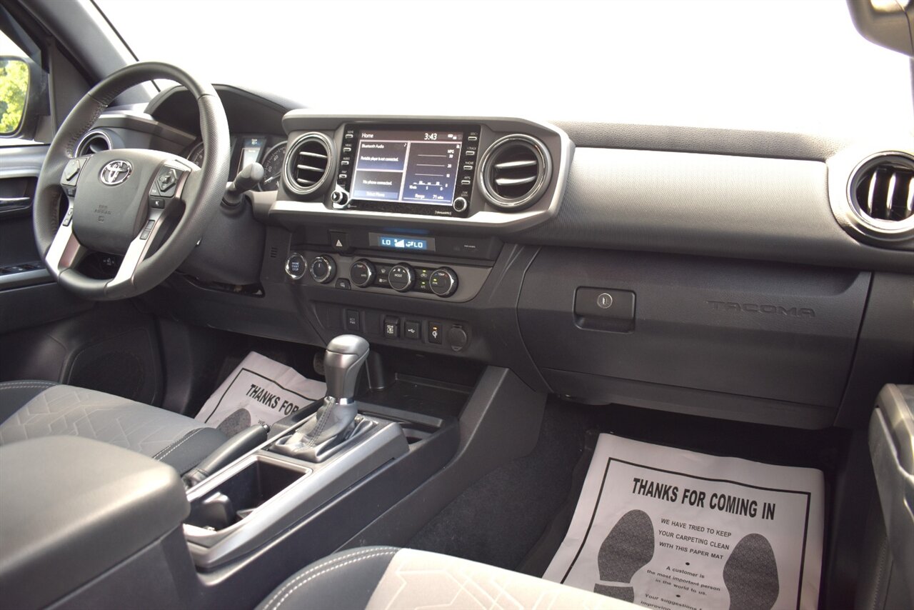 2022 Toyota Tacoma TRD Sport Appointment Only! 4X4 4dr Double Cab 5.0 ft. SB! Back Up Camera! Lane Assist! Collision Mitigation! Dynamic Radar Cruise Control! Apple CarPlay! Android Auto! Tow Pkg! 2WD/4L/4H! Qi Wireless Charger! - Photo 12 - Portland, OR 97266