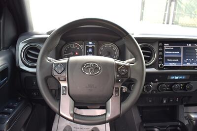 2022 Toyota Tacoma TRD Sport Appointment Only! 4X4 4dr Double Cab 5.0 ft. SB! Back Up Camera! Lane Assist! Collision Mitigation! Dynamic Radar Cruise Control! Apple CarPlay! Android Auto! Tow Pkg! 2WD/4L/4H! Qi Wireless Charger! - Photo 14 - Portland, OR 97266