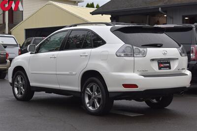 2007 Lexus RX 400h  AWD 4dr SUV! Rear View Camera! GPS Navigation! Bluetooth! Heated Leather Seats! Roof Mounted TV! Memory Seats! Trunk Cargo Cover! Power Liftgate! - Photo 2 - Portland, OR 97266