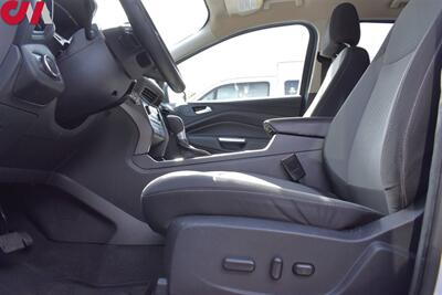 2017 Ford Escape SE AWD 4dr SUV Back Up Camera! Powered Liftgate! Bluetooth! All Weather Floor Mats! Auto Stop/Start-Tech! Traction Control! - Photo 10 - Portland, OR 97266