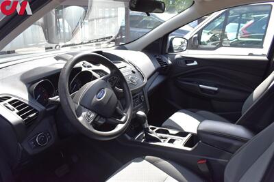 2017 Ford Escape SE AWD 4dr SUV Back Up Camera! Powered Liftgate! Bluetooth! All Weather Floor Mats! Auto Stop/Start-Tech! Traction Control! - Photo 3 - Portland, OR 97266