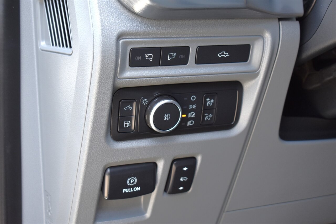 2021 Ford F-150 Lariat 4x4 4dr SuperCrew 6.5 ft. SB**BY APPOINTMENT ONLY** PowerBoost Hybrid! FX4 Off Road! Twin Turbo V6! Lariat Trim! Heated & Cooled Seats! Apple CarPlay & Android Auto! Tow Package! - Photo 17 - Portland, OR 97266