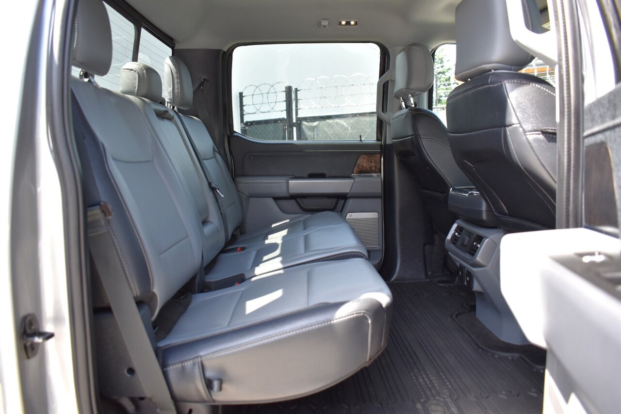 2021 Ford F-150 Lariat 4x4 4dr SuperCrew 6.5 ft. SB**BY APPOINTMENT ONLY** PowerBoost Hybrid! FX4 Off Road! Twin Turbo V6! Lariat Trim! Heated & Cooled Seats! Apple CarPlay & Android Auto! Tow Package! - Photo 34 - Portland, OR 97266