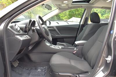 2013 Mazda Mazda3 i Touring 4dr Hatchback! 28 City MPG! 39 Hwy MPG! Blind Spot Monitor! Traction Control! Cruise Control! Trunk Cargo Cover! - Photo 9 - Portland, OR 97266