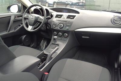 2013 Mazda Mazda3 i Touring 4dr Hatchback! 28 City MPG! 39 Hwy MPG! Blind Spot Monitor! Traction Control! Cruise Control! Trunk Cargo Cover! - Photo 11 - Portland, OR 97266
