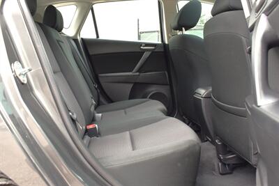 2013 Mazda Mazda3 i Touring 4dr Hatchback! 28 City MPG! 39 Hwy MPG! Blind Spot Monitor! Traction Control! Cruise Control! Trunk Cargo Cover! - Photo 26 - Portland, OR 97266