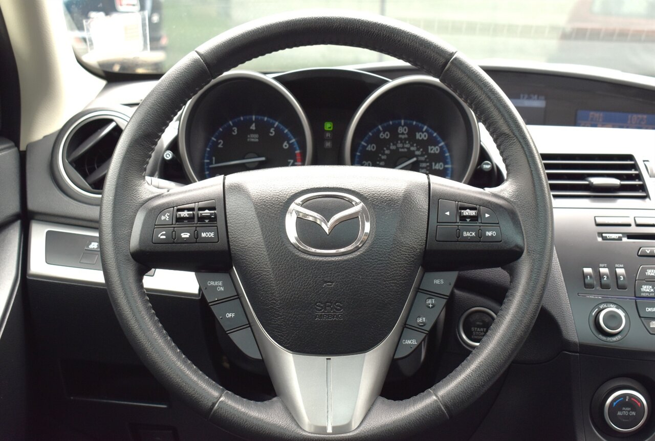 2013 Mazda Mazda3 i Touring 4dr Hatchback! 28 City MPG! 39 Hwy MPG! Blind Spot Monitor! Traction Control! Cruise Control! Trunk Cargo Cover! - Photo 13 - Portland, OR 97266