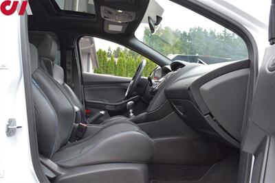 2017 Ford Focus RS  AWD 4dr Hatchback! 6-Speed Manual! Back Up Camera! Navigation! Apple CarPlay! Android Auto! Recaro Heated Seats! Sport/Track/Drift Drive Modes! Sunroof! Blowoff valve! $6000 in upgrades! - Photo 29 - Portland, OR 97266