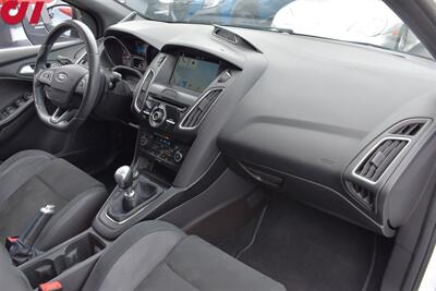 2017 Ford Focus RS  AWD 4dr Hatchback! 6-Speed Manual! Back Up Camera! Navigation! Apple CarPlay! Android Auto! Recaro Heated Seats! Sport/Track/Drift Drive Modes! Sunroof! Blowoff valve! $6000 in upgrades! - Photo 12 - Portland, OR 97266